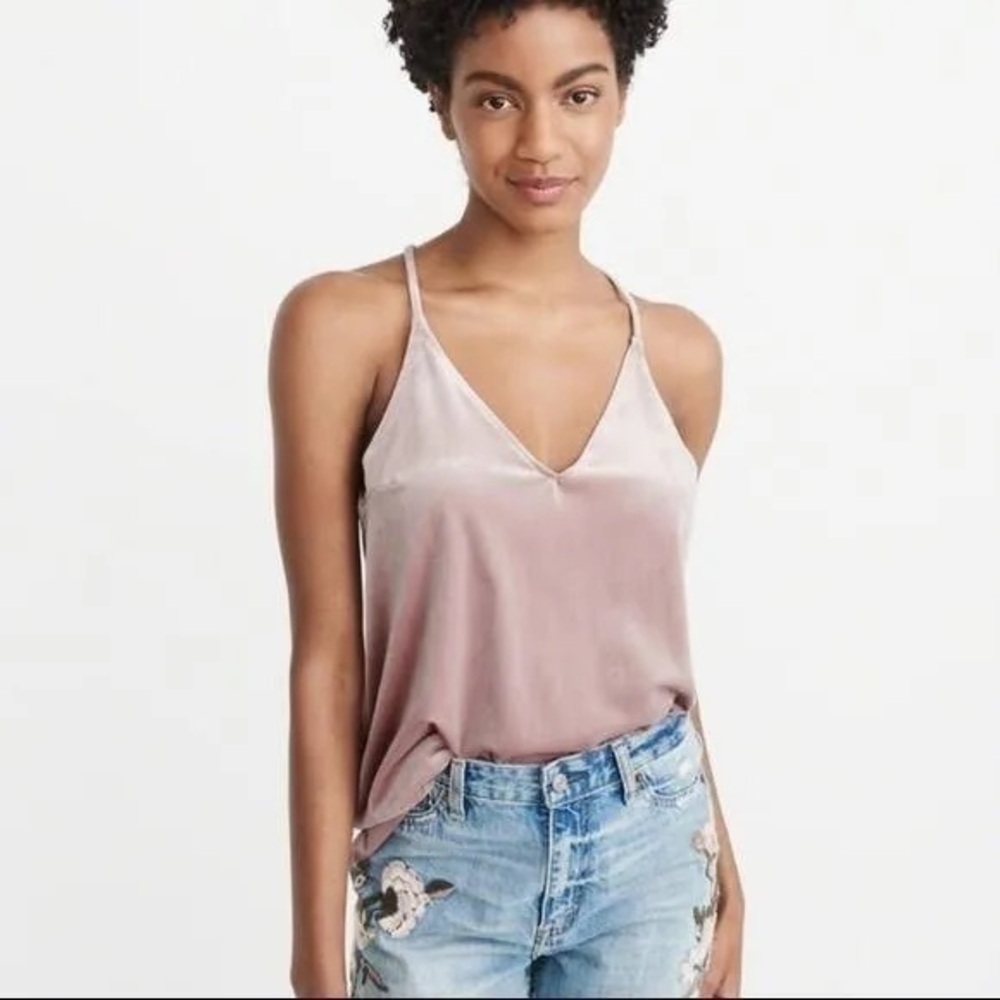 Abercrombie & Fitch dusty pink velvet V-neck tank top XS Valentine’s Day Spring